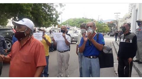 PENSIONADOS - PROTESTA
