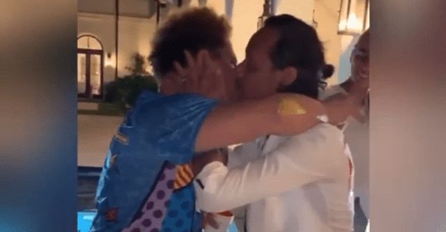 Miami | Marc Anthony se besó con otro hombre +VIDEO