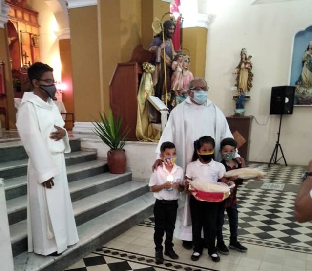 EDUCANDO EVANGELIZAMOS/ AVEC arriba a su 75 aniversario