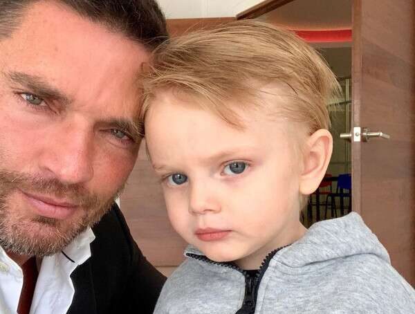 Como la guayabera | Actor Julián Gil pierde patria potestad de su hijo