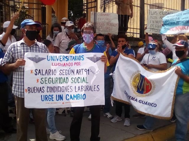 Docentes guariqueños protestaron en demanda de salarios dignos