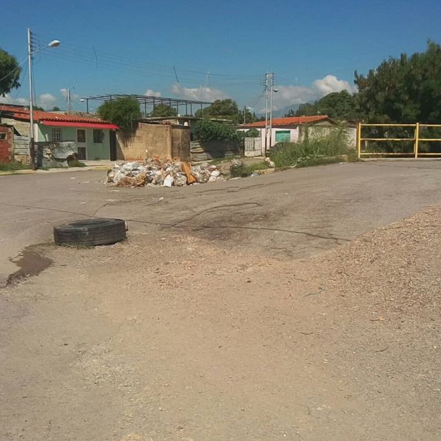Aragua | Usuarios exigen recolección de basura ya
