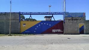 HACINAMIENTO / Trasladan a privados de libertad desde Poliguárico hasta la cárcel 26 de Julio