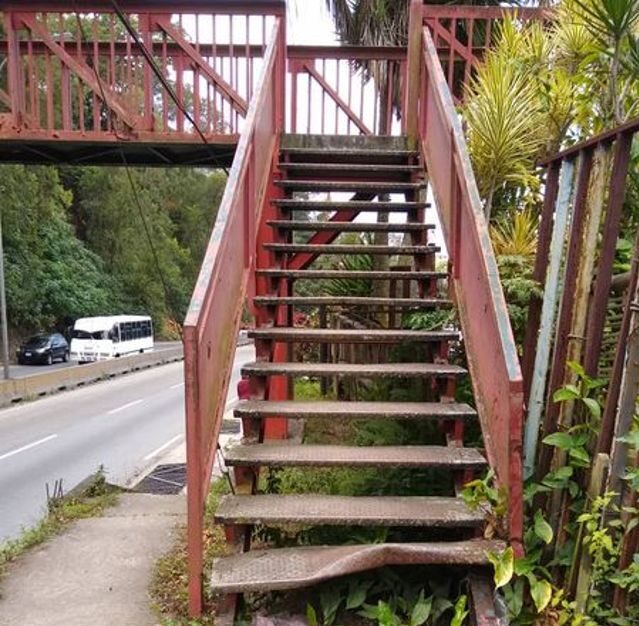 Guerra avisada…| Pasarela en la Panamericana podría colapsar