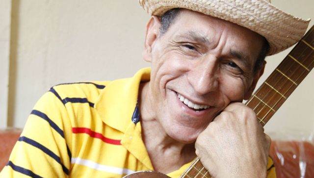 Gualberto Ibarreto intenta ganar batalla al Covid-19