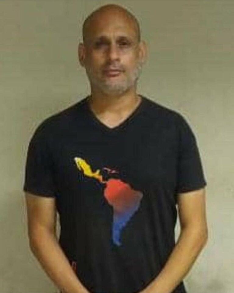 Caracas | Así terminó por golpear a su hijo