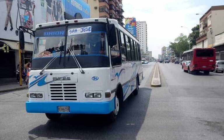 Insuficiente | Sector transporte denuncia nuevamente fallas de combustible