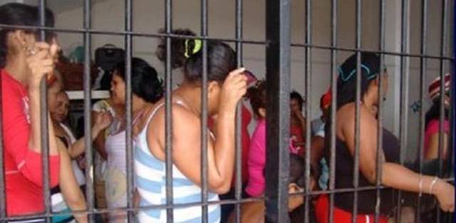 Presas venezolanas son víctimas de abuso sexual
