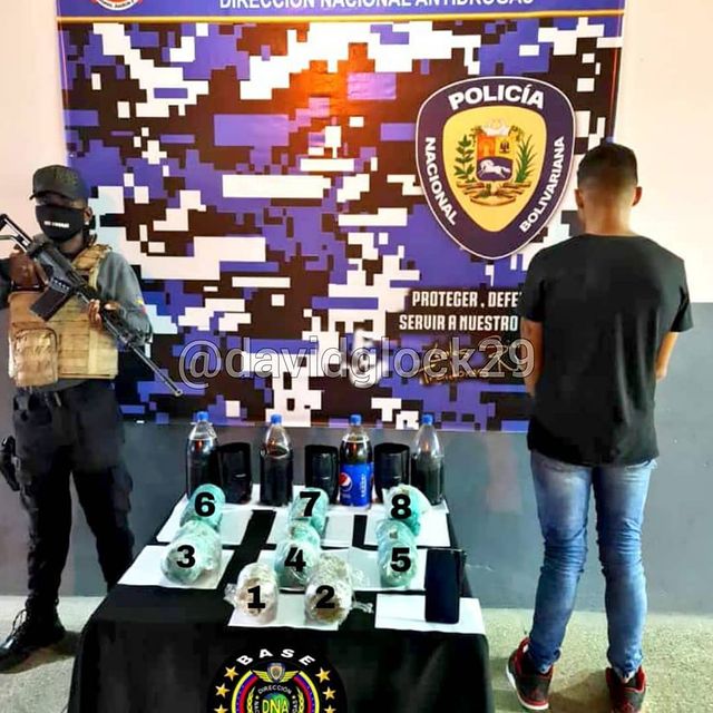 Sucre | Incautaron presunta droga a un joven