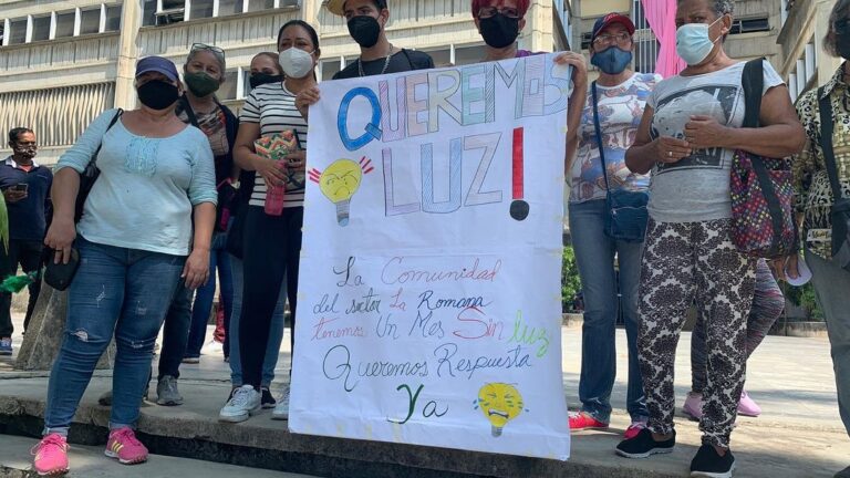 Insólito / Sepa qué comunidad aragüeña lleva más de 20 días sin servicio eléctrico
