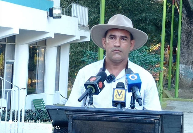 FRANCO GERRATANA/Alcalde de Ortiz se distancia de la oposición