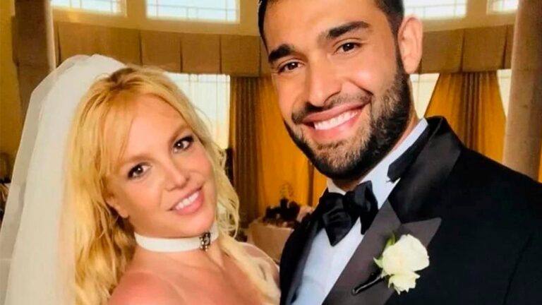 DE VESTIDO BLANCO/Britney Spears contrae matrimonio con su pareja San Ashgari