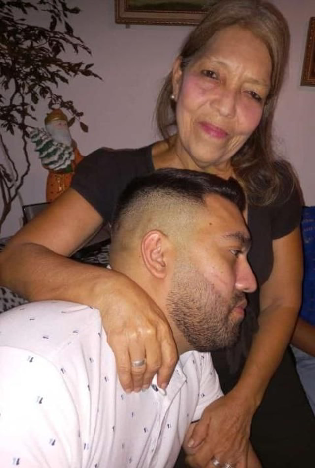 CASO CENTENO/ Madre de periodista guariqueño detenido teme por la vida de su hijo