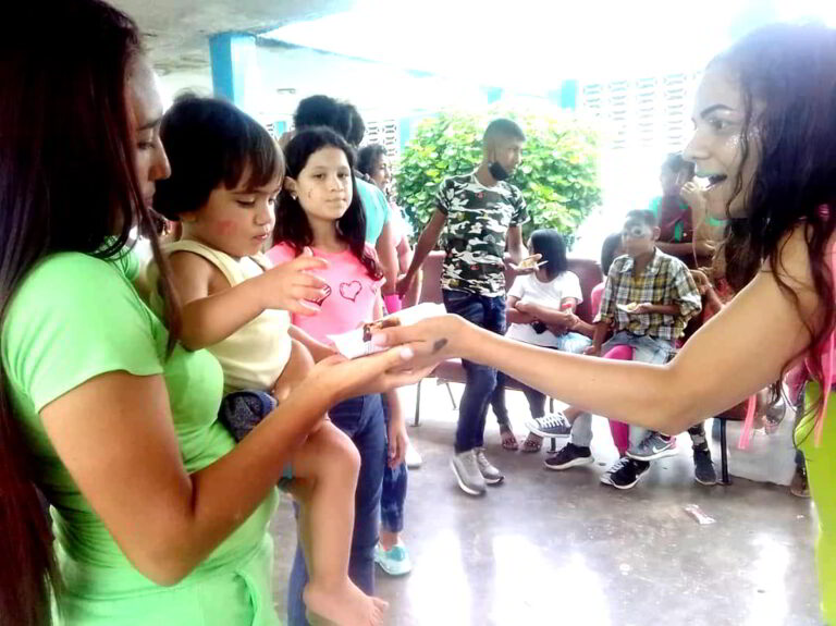 AMOROSO ENCUENTRO/Privadas de libertad del Anexo Femenino PGV recibieron visita de sus hijos e hijas